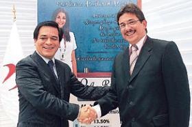 Ministro José Chang y Enrique Cornejo