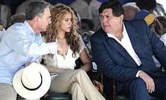 Alan, Shakira y Uribe