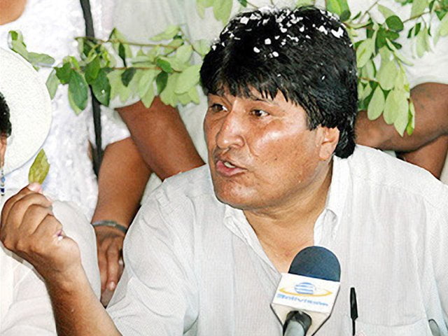 Evo Morales defiende el consumo de coca