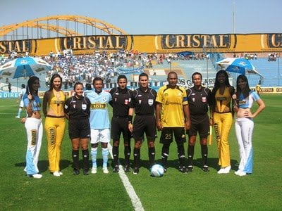 Sporting Cristal y Cobresol abrirán el descentralizado de fútbol peruano 2012