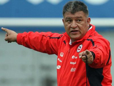 Claudio Borghi convocó a la selección de Chile para amistoso contra Perú