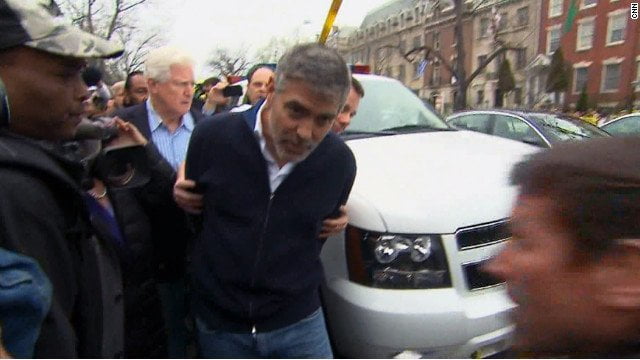 George Clooney detenido (Foto CNN)
