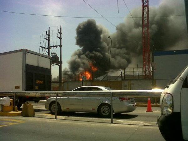 Incendio de proporciones en Santa Anita