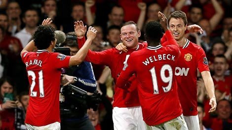 Manchester United lidera la Premier League al derrotar al Fulham con gol de Rooney