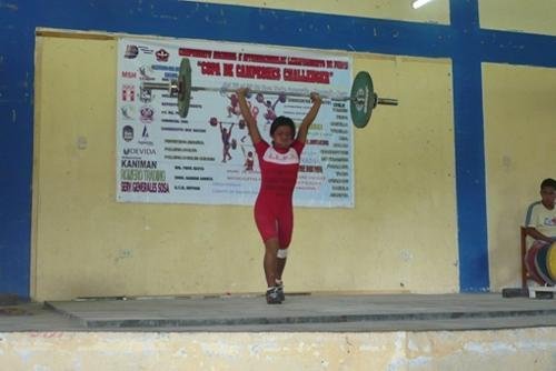 Perú ganó dos medallas de oro en torneo internacional de  levantamiento de pesas