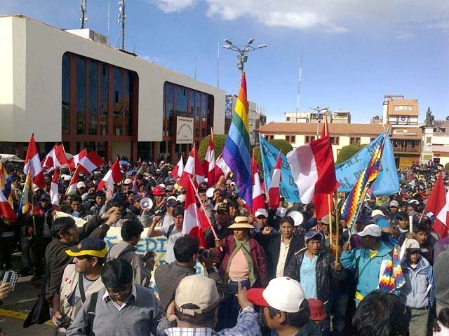 También protestan en Puno