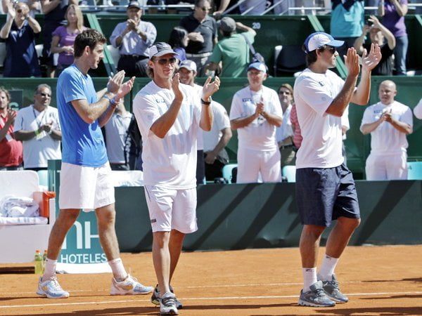 Del Potro celebra la clasificación argetina a semifinales de Copa Davis donde enfrentará a República Checa