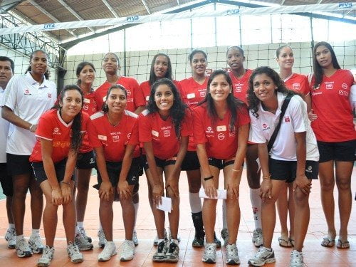 Perú superó 3-0 a Chile en el Preolímpico de Vóley