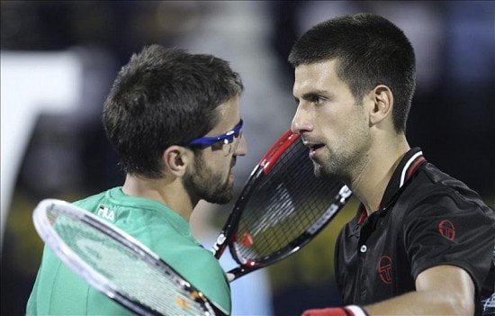 Djokovic fue eliminado por su compatriota Tipsarevic