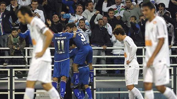 Vélez Sarsfield ´derrotó 1-0 a Santos. El próximo jueves definirán en Brasil la clasificación a semifinales