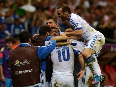 Grecia celebró una clasificación sorpresiva a cuartos de final de la Eurocopa