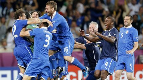 Italia celebra su pase a semifinales de la Eurocopa