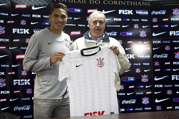 Paolo Guerrero firmó por Corinthians de Brasil y jugará el Mundial de Clubes