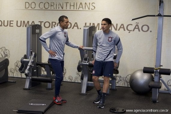 Luis Ramírez y Paolo Guerrero esperan obtener el Mundial de Clubes con el Corinthians de Brasil