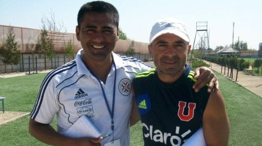 Jorge Espejo es el nuevo entrenador del Sport Boys del Callao y su objetivo será mantener la categoría. En la foto con Sampaoli