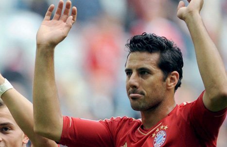 El futbolista peruano Claudio Pizarro sigue registrando records en la Bundesliga