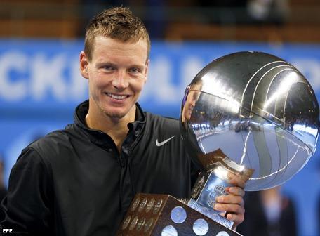 Berdych campeonó en Estocolmo y logró meterse dentro de los ocho mejores tenistas del año, los cuales disputarán el Torneo de Maestros