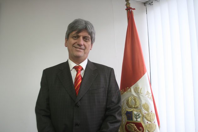 Luis Raygada Souza-Ferreira