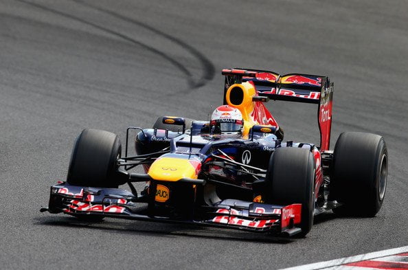La escudería Red Bull logró los dos primeros lugares de partida para el Gran Premio de Japón. Vettel partirá primero
