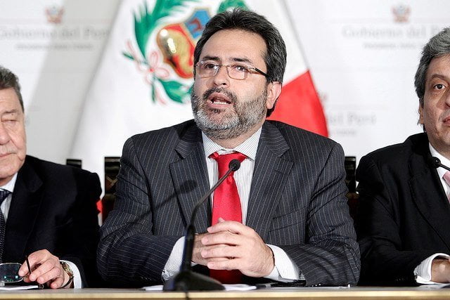Sismo en Arequipa: Ministro Jiménez Mayor viaja a zona afectada