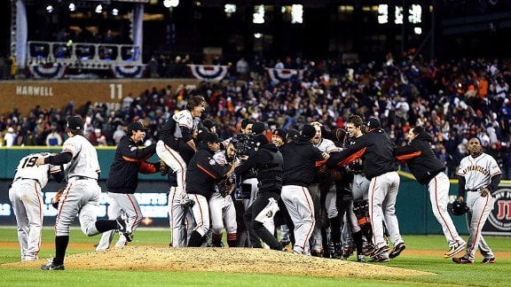 Los Gigantes de San Francisco se consagraron como campeones de la Serie Mundial 2012 de Béisbol al barrer a los Tigres de Detroit