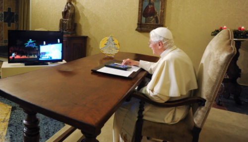 Benedicto XVI listo para el Twitter