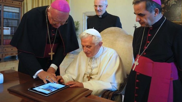 Benedicto XVI, otro ícono en Twitter