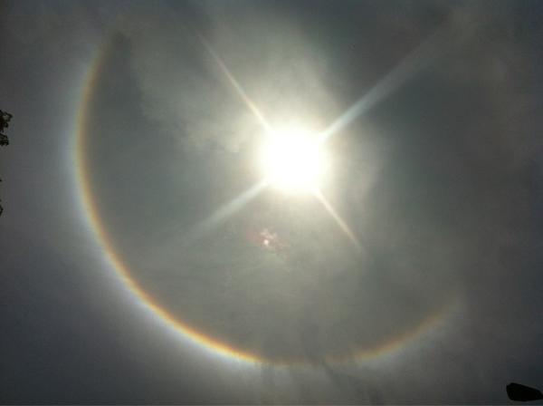 Halo solar en Lima  (@damarisperu)