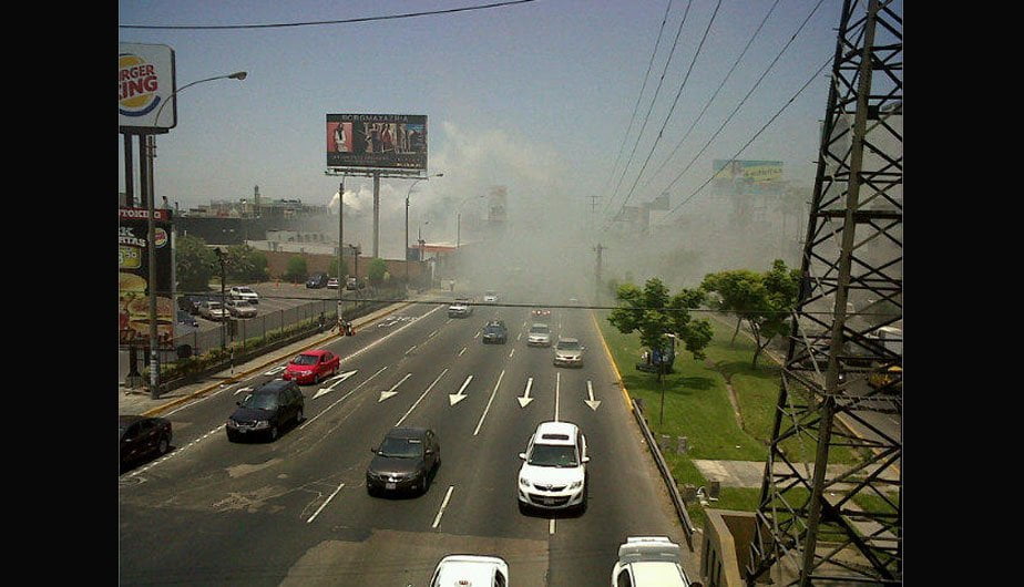 Incendio en Jockey Plaza (@JMarcovich)