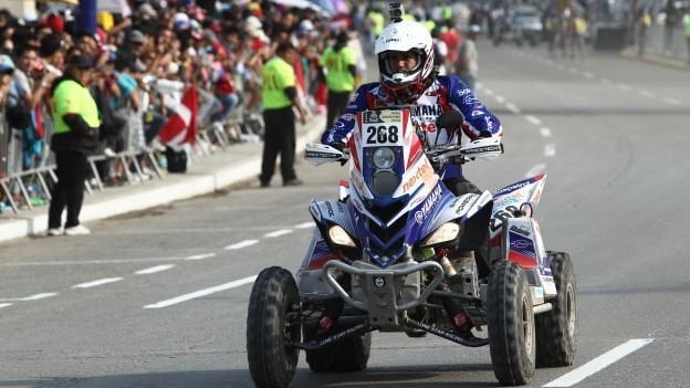 Ignacio Flores ganó la primera etapa Lima-Pisco en el Rally Dakar 2013. Es la primera vez que un corredor peruano logra adjudicarse una etapa de la famosa competencia.