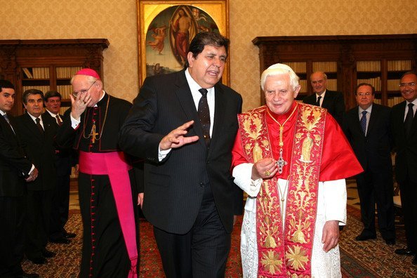 Alan García y Benedicto XVI