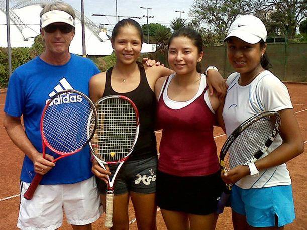 La selección peruana  femenina de tenis descendió al Grupo II de la Zona Americana en la Copa Federación