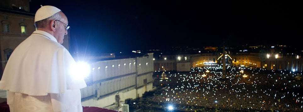 El Papa Francisco ante multitud de fieles