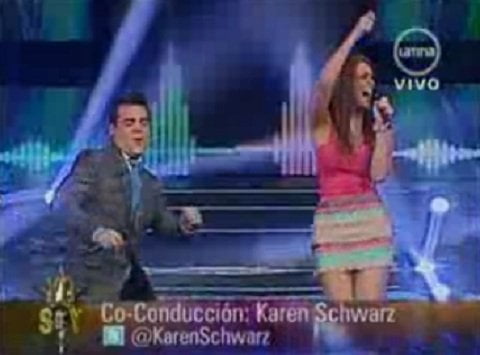 Yo Soy: El "Agüita de coco" hace bailar a Karen Schwarz y Adolfo Aguilar