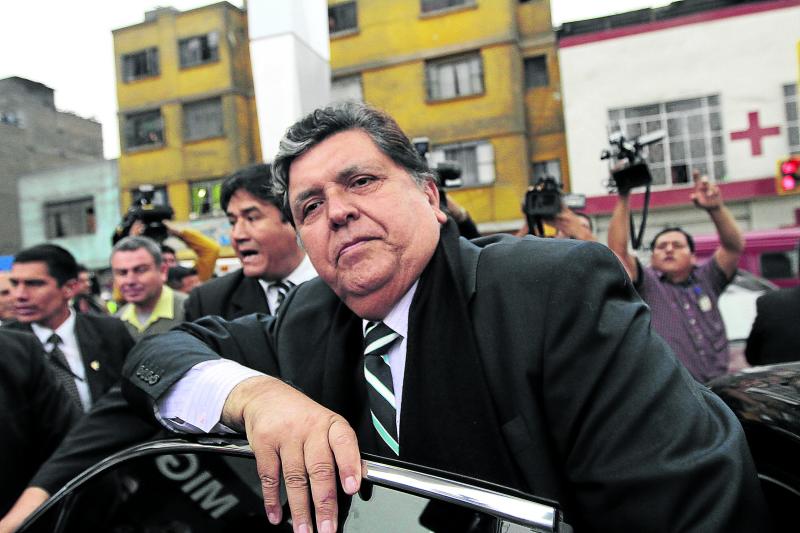 Alan García en la mira de la Fiscalía: Aprueba levantar su secreto bancario