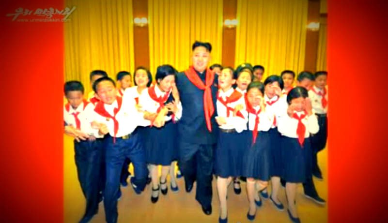 Colegialas norcoreanas lloran de histeria al ver a Kim Jong-un (Fotos)