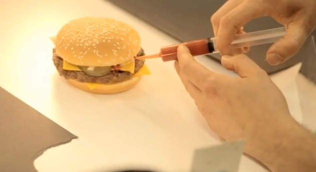Comida chatarra: Así se maquilla una hamburguesa para publicidad