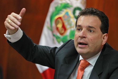 Chehade pide que Cancillería sancione a embajador del Perú en Venezuela