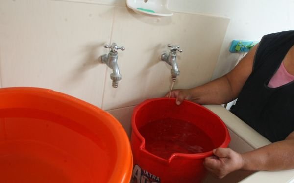 Junte agua potable: Sedapal reestringirá servicio en 7 distritos de Lima