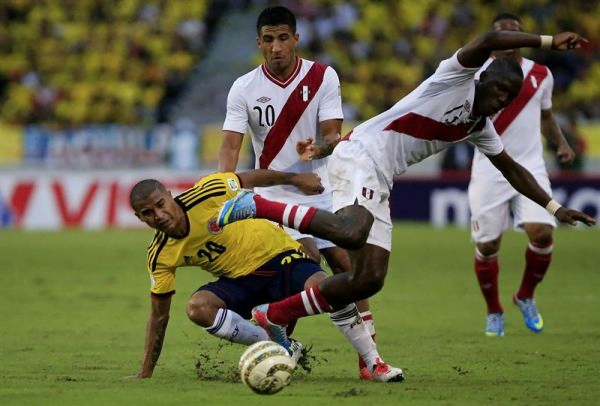 Perú cayó 2-0 ante Colombia (Video TuTeve y foto: El Bocón)