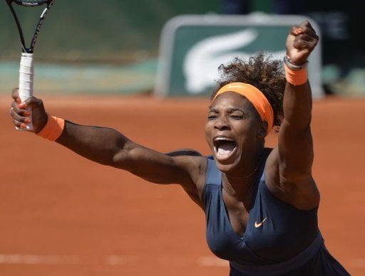 Serena Williams derrotó a  Kuznetsova y disputará con Errani una de las semifinales en damas por el Abierto de París.