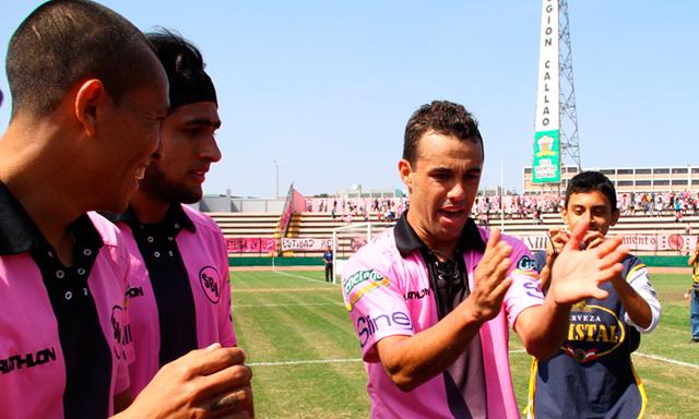 Leandro Franco (en la foto) fue artífice del triunfo rosado.