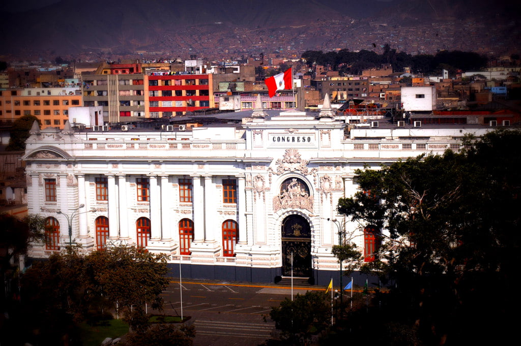 Gana Perú propone que cargo de congresista sea renunciable