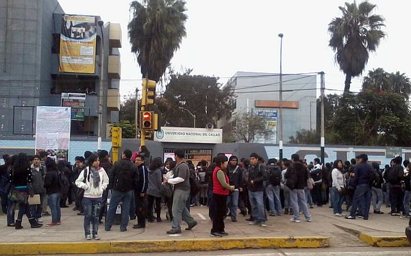 Hombre disparó en UNMSM tras grabar reunión de estudiantes