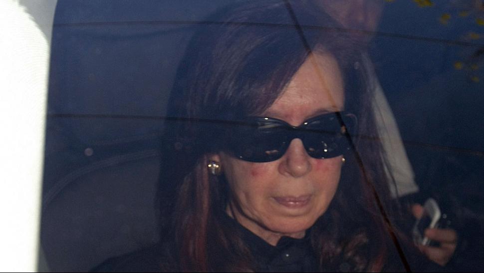 Presidenta Cristina Kirchner es operada para extraerle hematoma cerebral