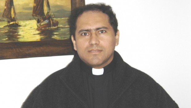 Monseñor Bambarén: “Obispo Abanto debe reconocer a hija”