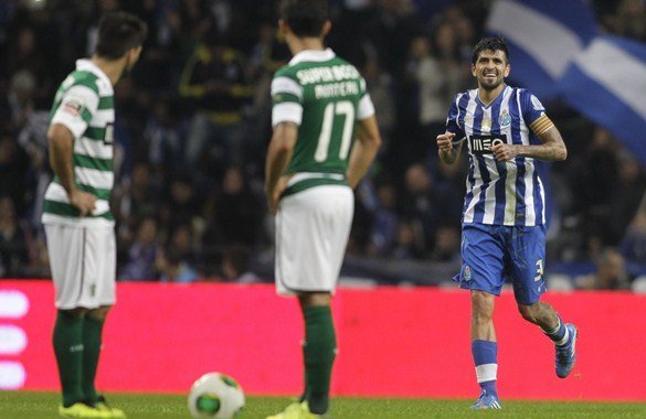 El Porto  fue más que el Sporting de Lisboa del peruano Carrillo.