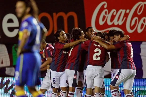 San Lorenzo celebró ante Boca Juniors y ambos luchan junto a Newell’s el campeonato.