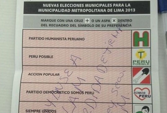 FOTOS / Electores pintarrajean cédula de sufragio y las suben a redes sociales