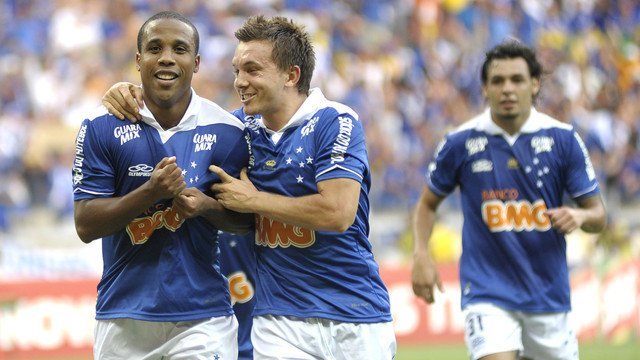 Cruzeiro  deberá esperar algunos días más para celebrar el Brasileirao 20013.